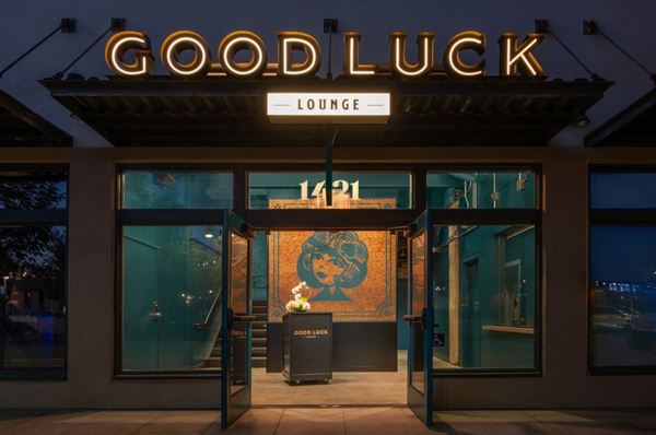 Good Luck Lounge