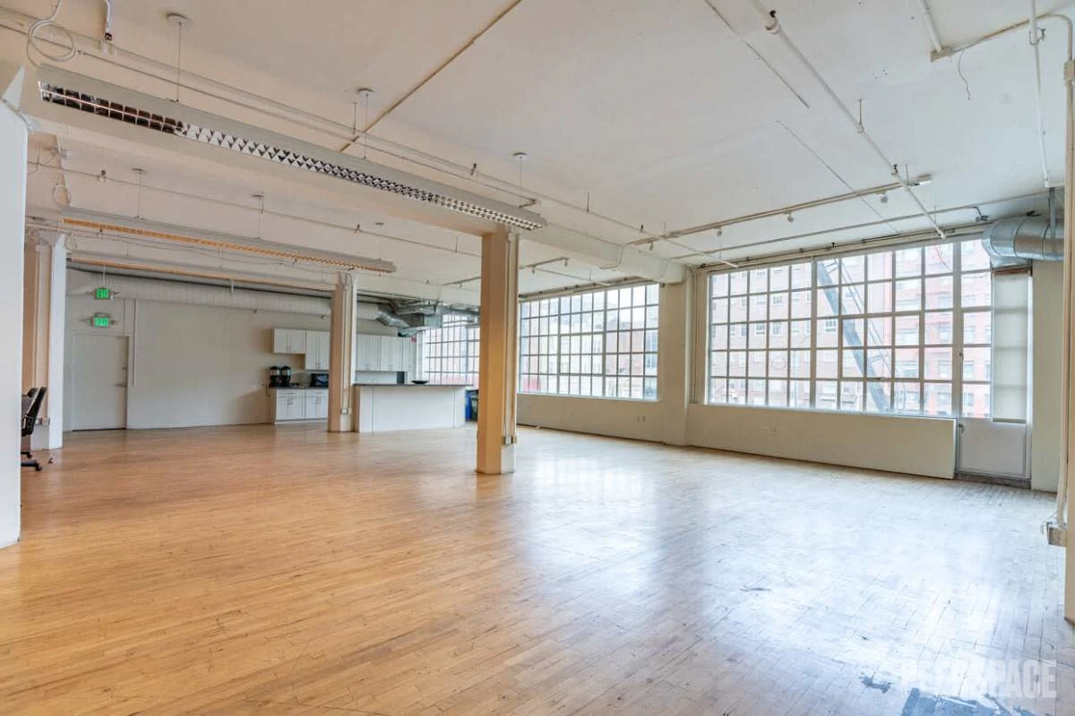 Digital Jungle: Your All-in-One Space for Conference, Hackathons, Workshops, Podcasts & Networking