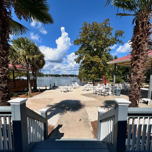 Lake Murray Resort & Marina