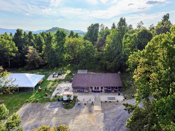 Love Ridge Mountain Lodging