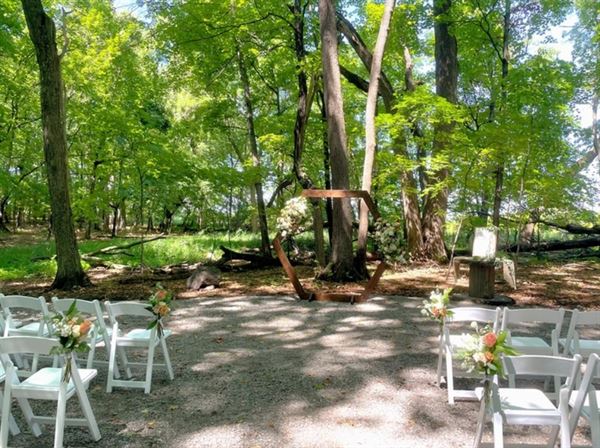 Howling Moon Weddings & Events