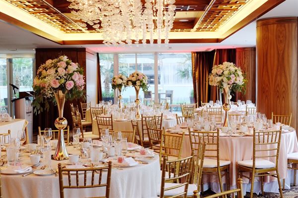 Chiavari Chairs Rentals Kelowna