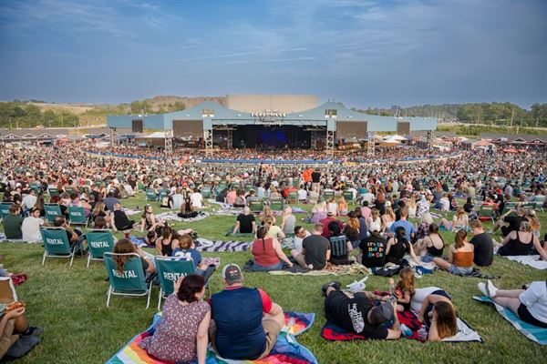 Hollywood Casino Amphitheatre