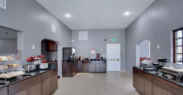 Best Western Plus - The Inn at Hampton