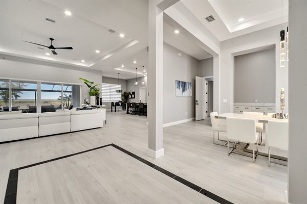 Lux Mansion-Kissimmee Florida