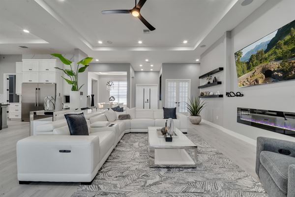 Lux Mansion-Kissimmee Florida