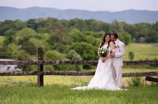 The Lake at Willow Oaks Weddings & Events