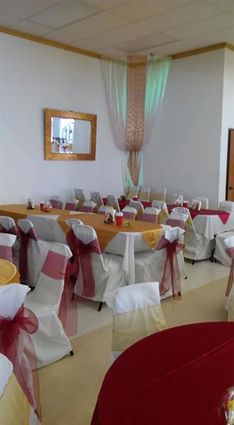 Los Arcos Salon De Fiestas