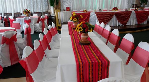 Los Arcos Salon De Fiestas