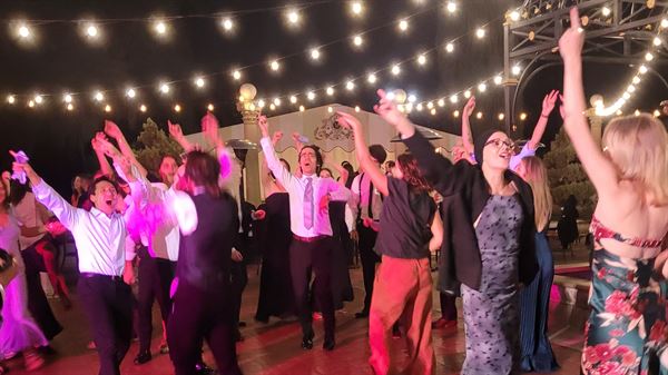 VinDk8 Entertainment