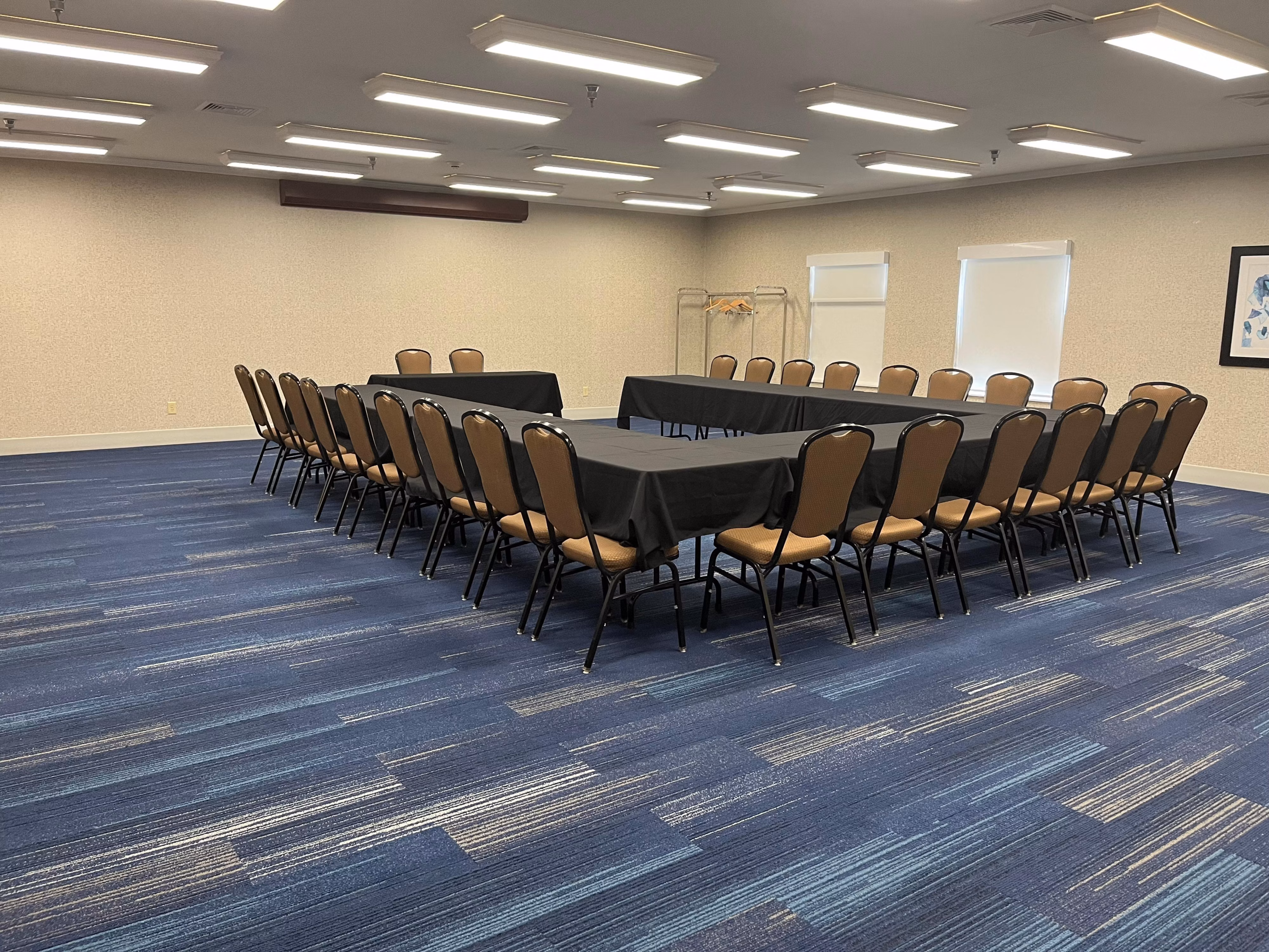 Holiday Inn Express & Suites Sioux Falls