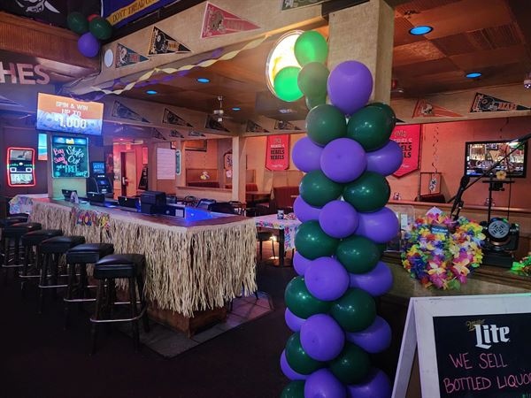 Stake Out Bar & Grill