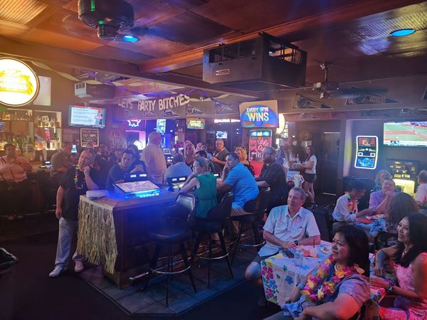 Stake Out Bar & Grill