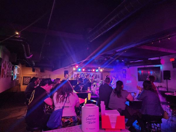 Stake Out Bar & Grill