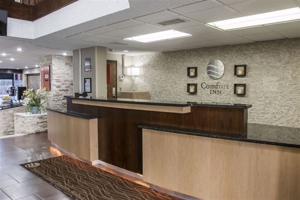 Comfort Inn Metro Airport