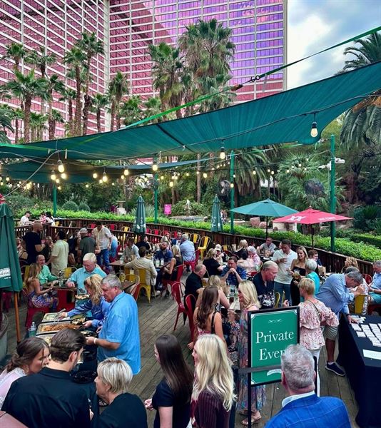 Carlos'n Charlie's Las Vegas