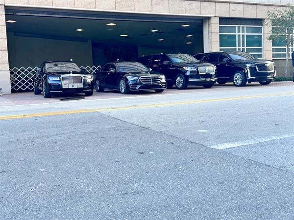 Sunshine Limo Chauffeured Transportation Worldwide