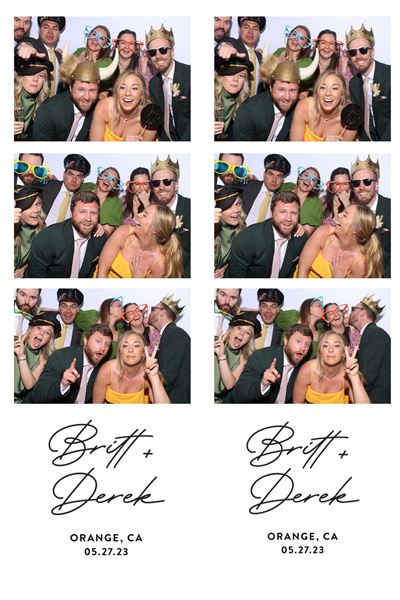 I HEART MOMO PHOTO BOOTH