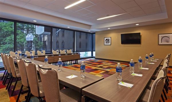 Fairfield Inn & Suites Chicago Downtown/River North