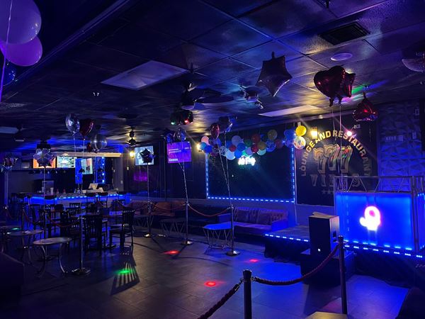 777 Vibes Restaurant & Lounge