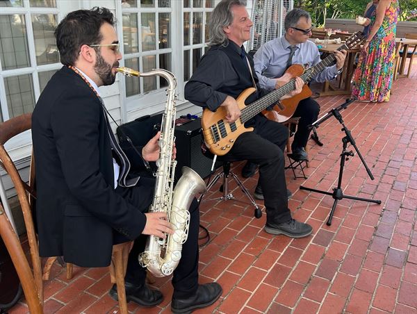 Robin-Banks Entertainment