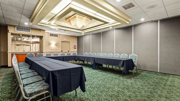 Airport Honolulu Hotel