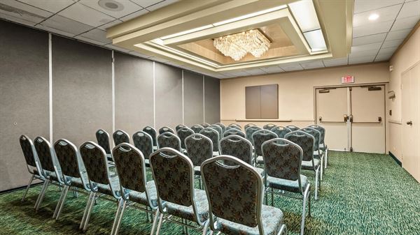 Airport Honolulu Hotel