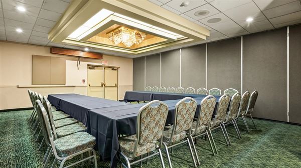 Airport Honolulu Hotel