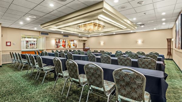 Airport Honolulu Hotel