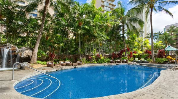 Courtyard Waikiki Beach