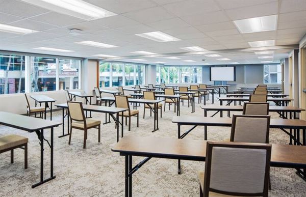 Hilton Garden Inn Waikiki Beach