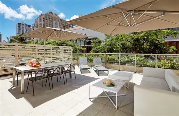 Hilton Garden Inn Waikiki Beach