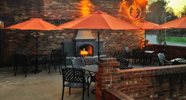 Twisted Oak American Bar & Grill