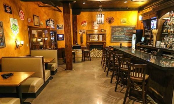 Twisted Oak American Bar & Grill