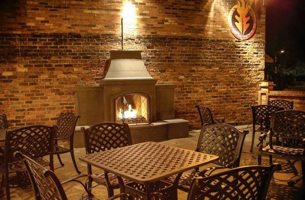 Twisted Oak American Bar & Grill