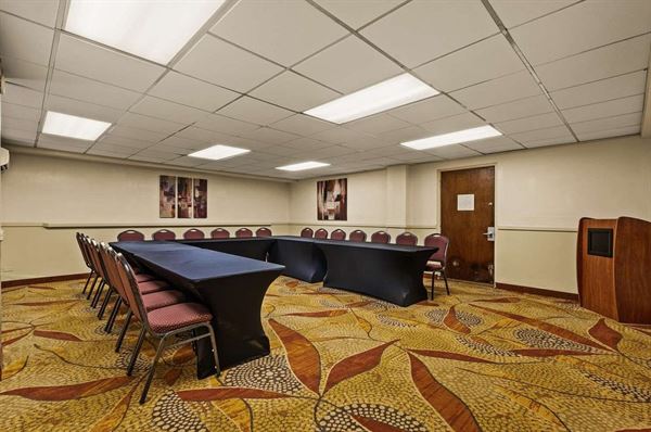 Best Western - The Plaza Hotel Honolulu Airport