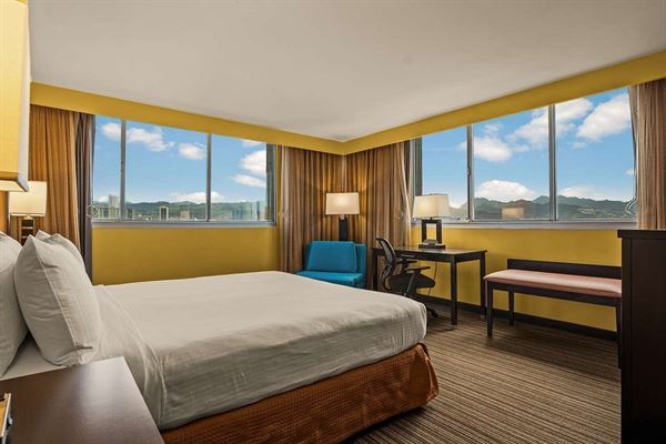 Best Western - The Plaza Hotel Honolulu Airport