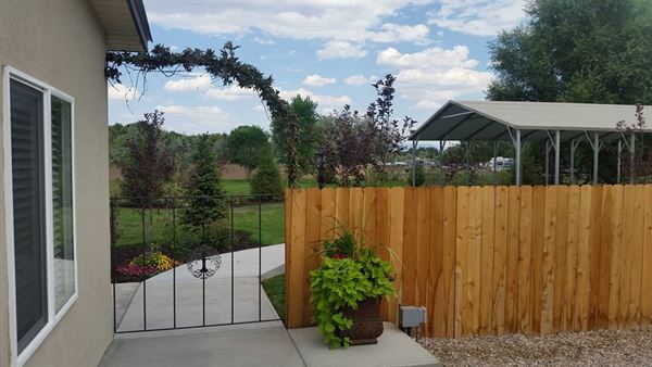 Stone Hollow Event Center