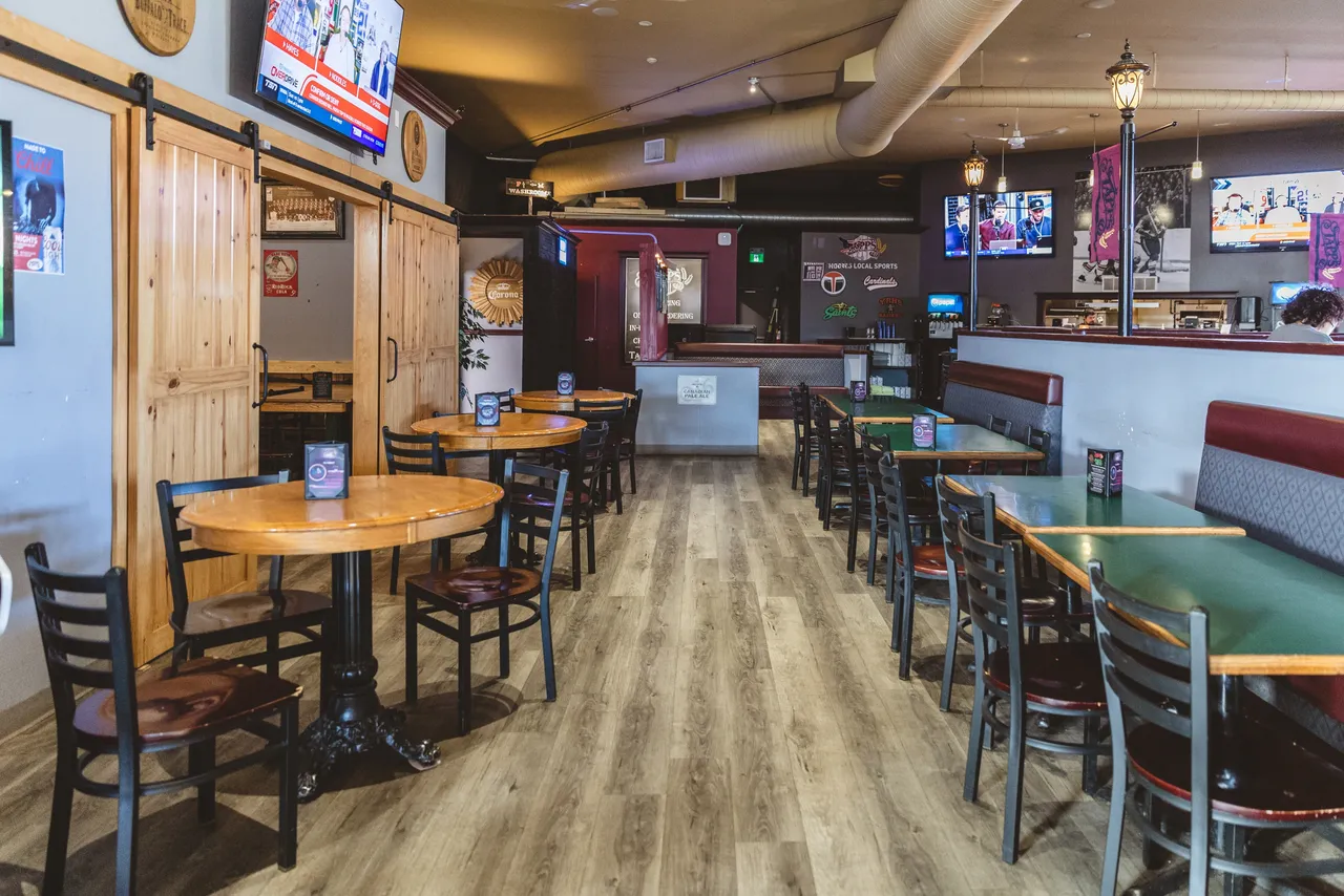 Tapps Sports Lounge & Grill