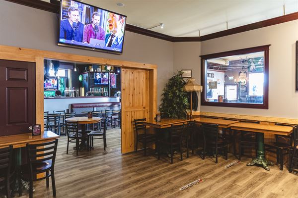 Tapps Sports Lounge & Grill