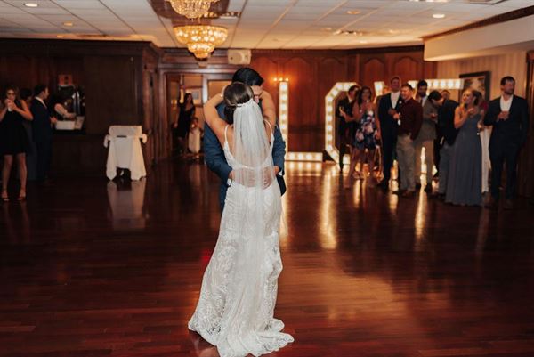 The Petroleum Club of Lafayette