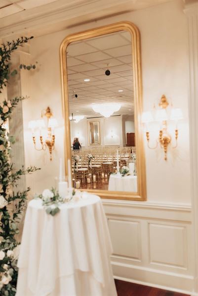 The Petroleum Club of Lafayette