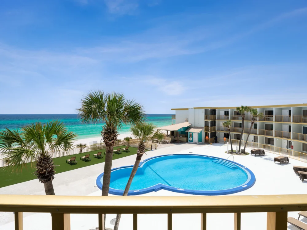 Chateau Beachfront Hotel