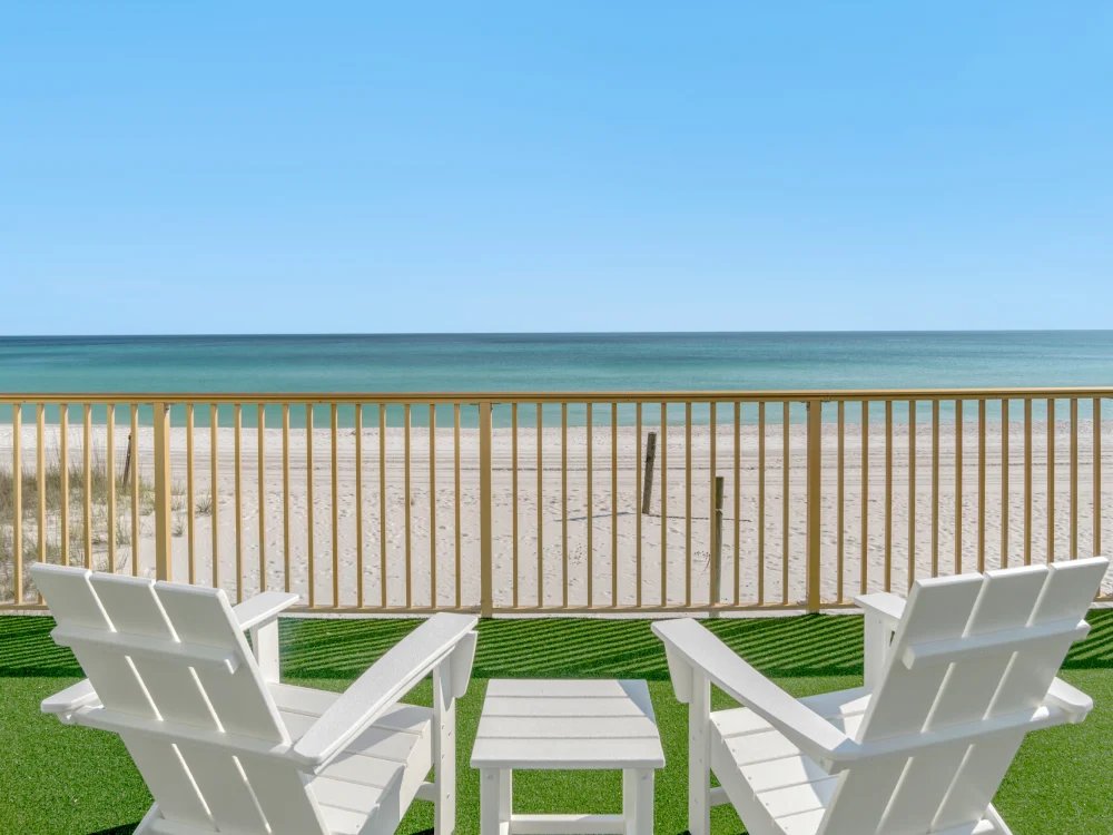 Chateau Beachfront Hotel