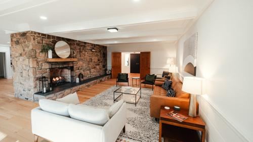 Baucom House Wedding & Event Venue