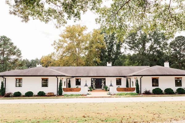 Baucom House Wedding & Event Venue