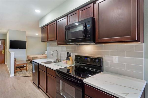 Best Western Plus Ahtanum Inn