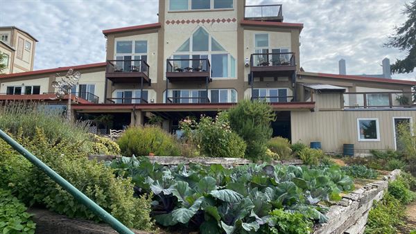 Old Alcohol Plant Inn