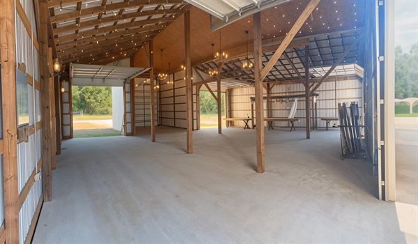 Radiant Estates Farm Wedding  & MP Event Venue