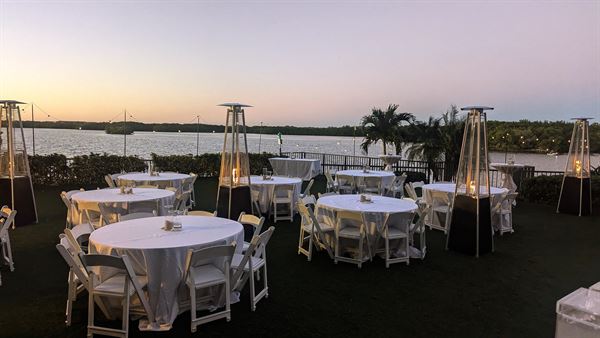 DoubleTree by Hilton Tampa Rocky Point Waterfront